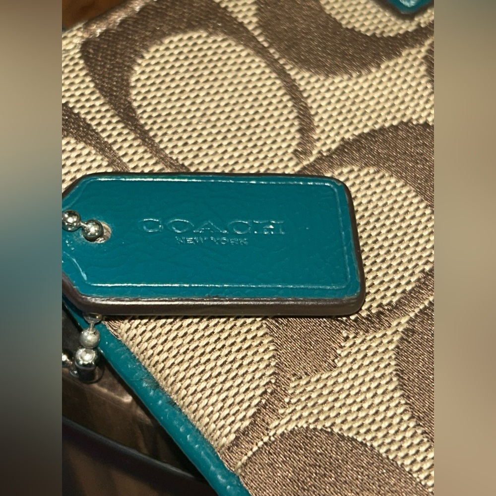 Coach Park Signature Small Wristlet Bag - F51775 - Picture 9 of 11